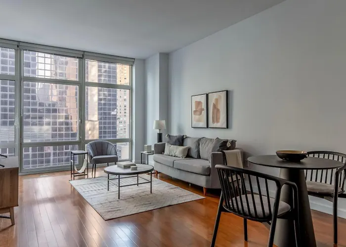 Ues 1Br W Doorman Gym Pool Nr Nyc Attractions Nyc-1333